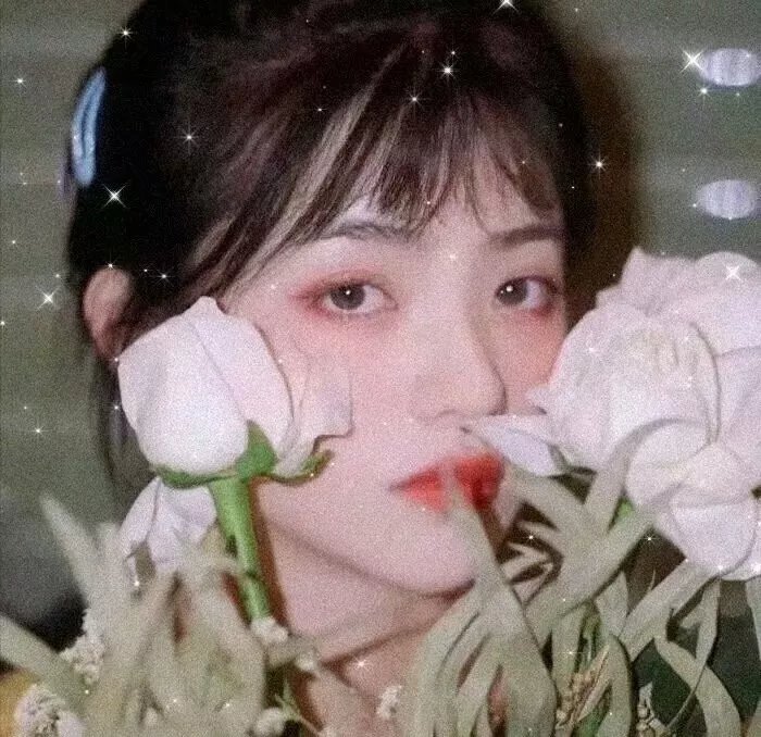 左撇子女孩